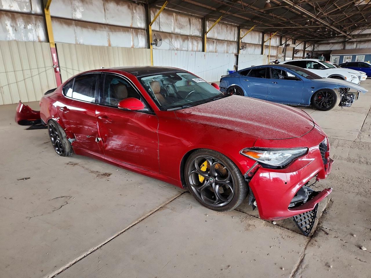 2018 ALFA ROMEO GIULIA TI — Фото 4 из 13