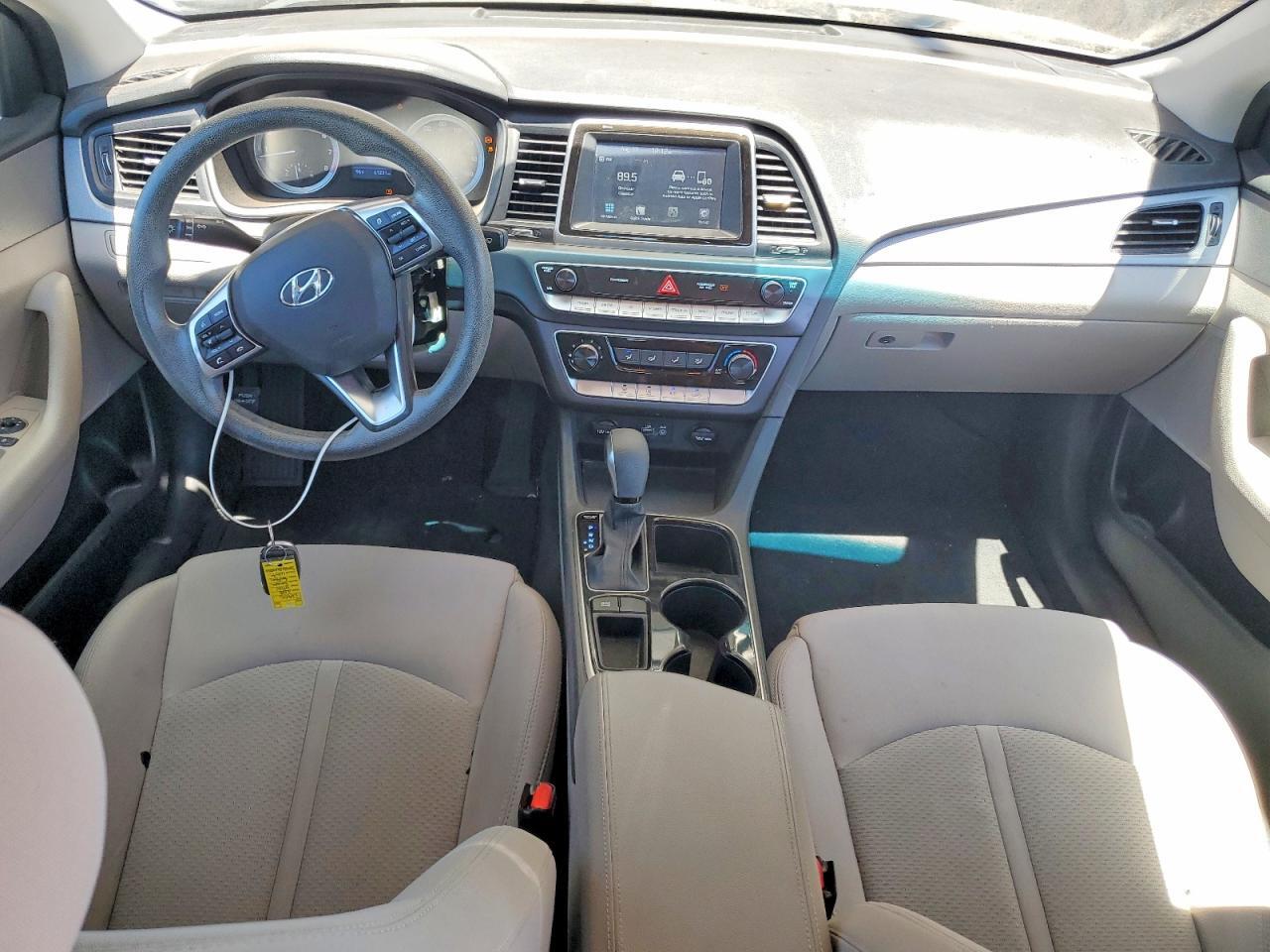 2018 HYUNDAI SONATA SE — Фото 8 из 12