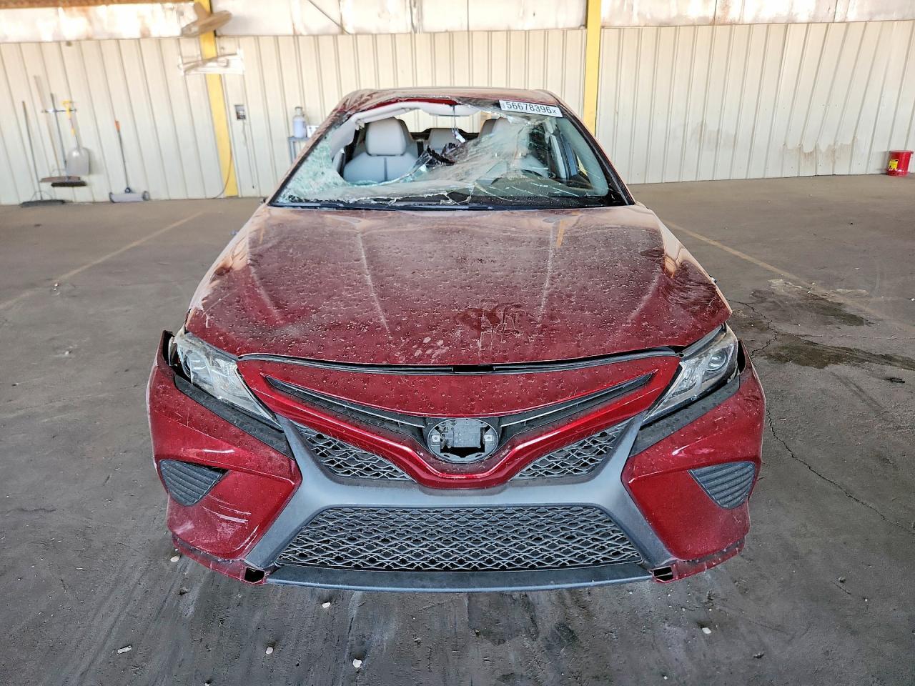 2018 TOYOTA CAMRY SE — Фото 5 из 12
