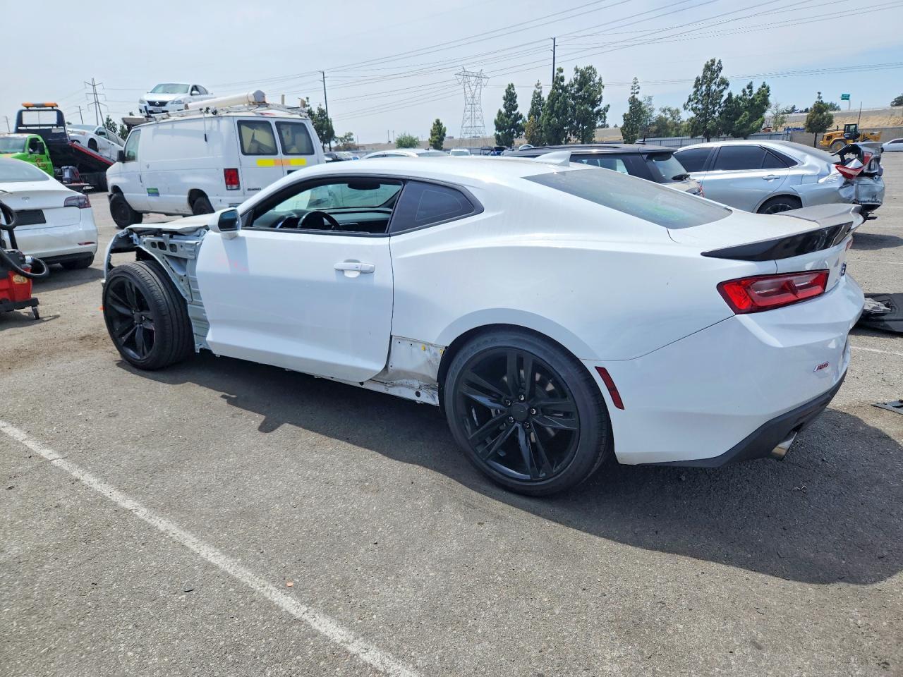 2018 CHEVROLET CAMARO LT — Фото 2 из 13