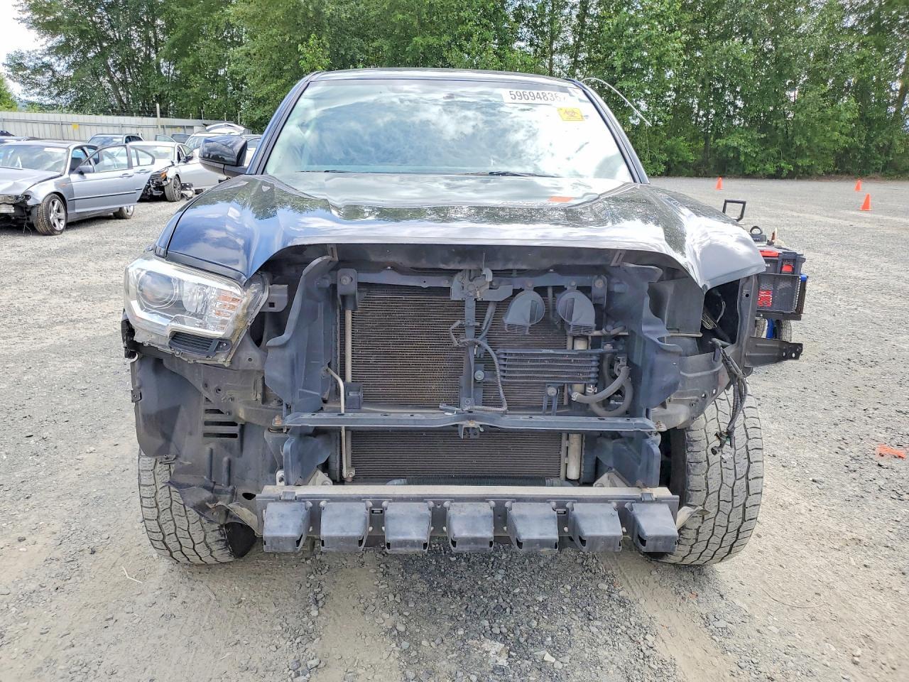 2017 TOYOTA TACOMA SR5 V6 — Фото 5 из 12