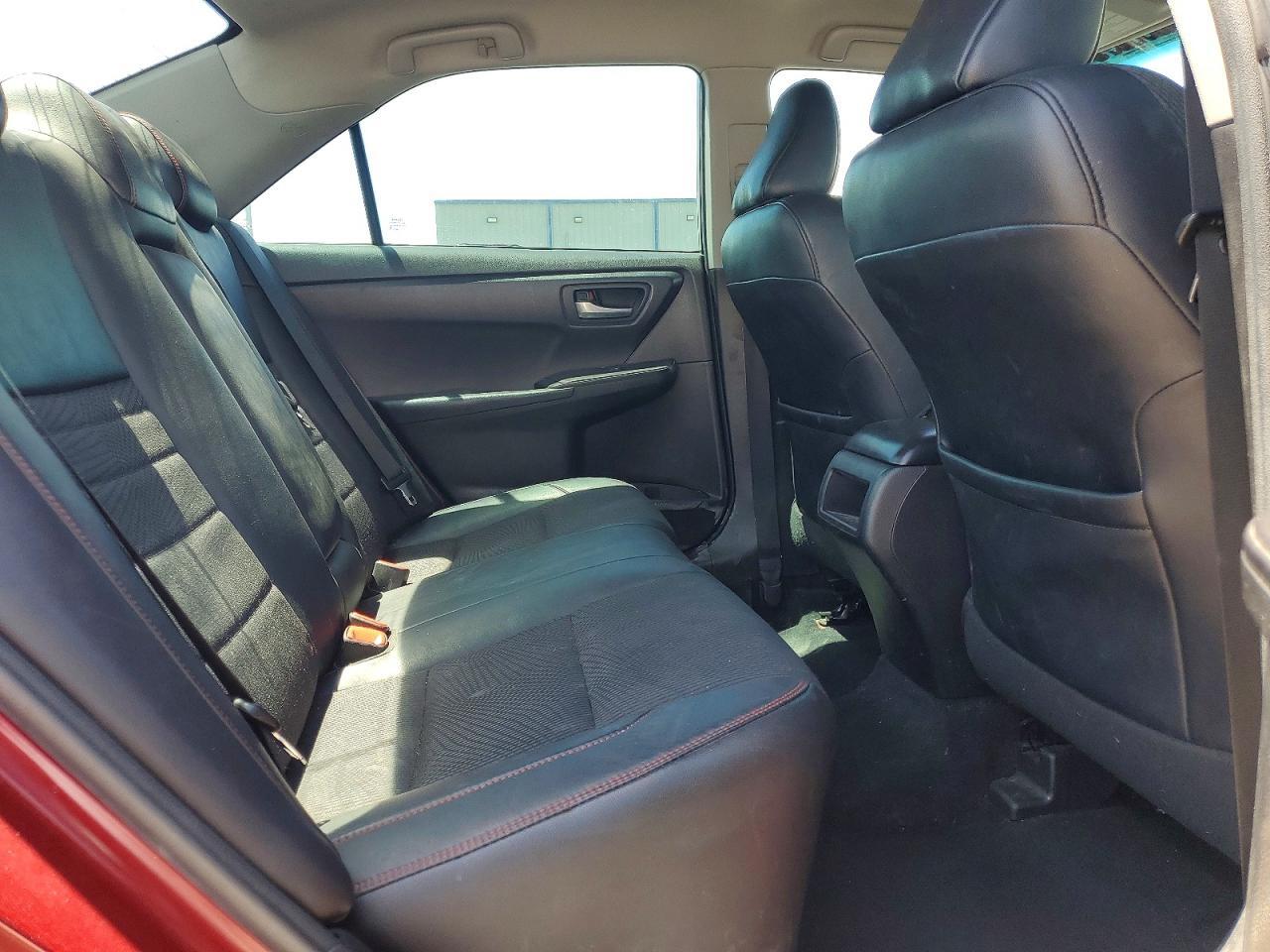 2017 TOYOTA CAMRY SE — Фото 10 из 12