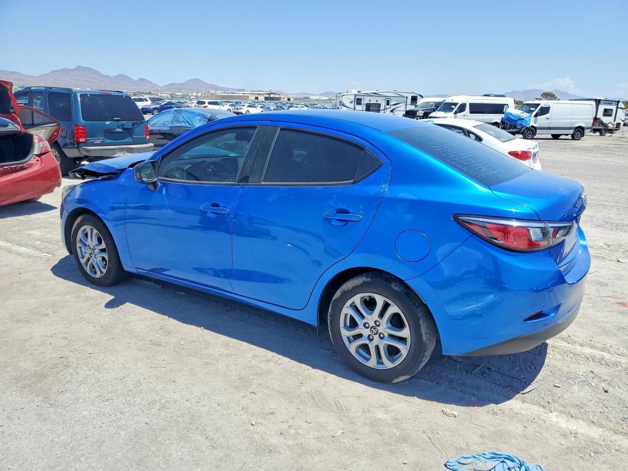2017 TOYOTA YARIS IA BASE — Фото 2 из 12