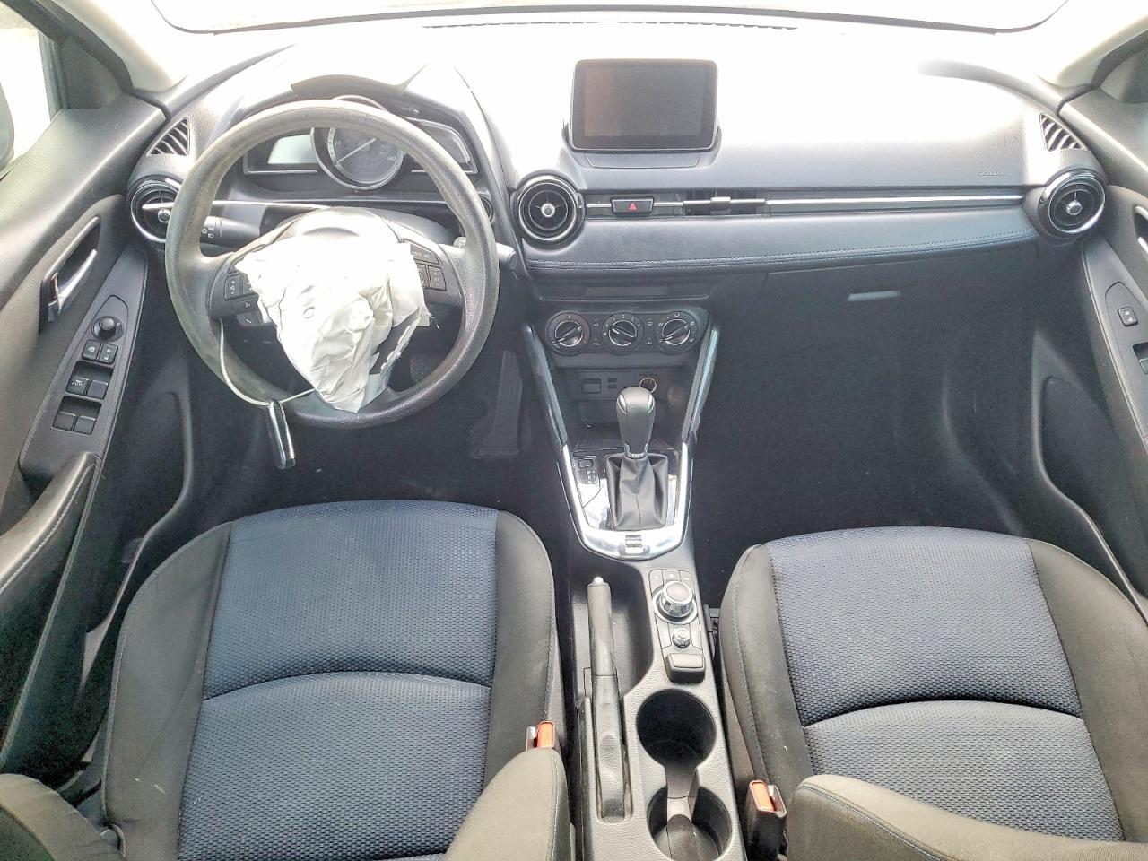 2017 TOYOTA YARIS IA BASE — Фото 8 из 12