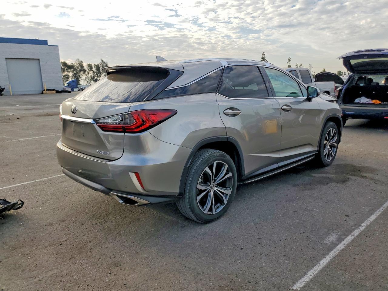 2017 LEXUS RX 350 BASE — Фото 3 из 14