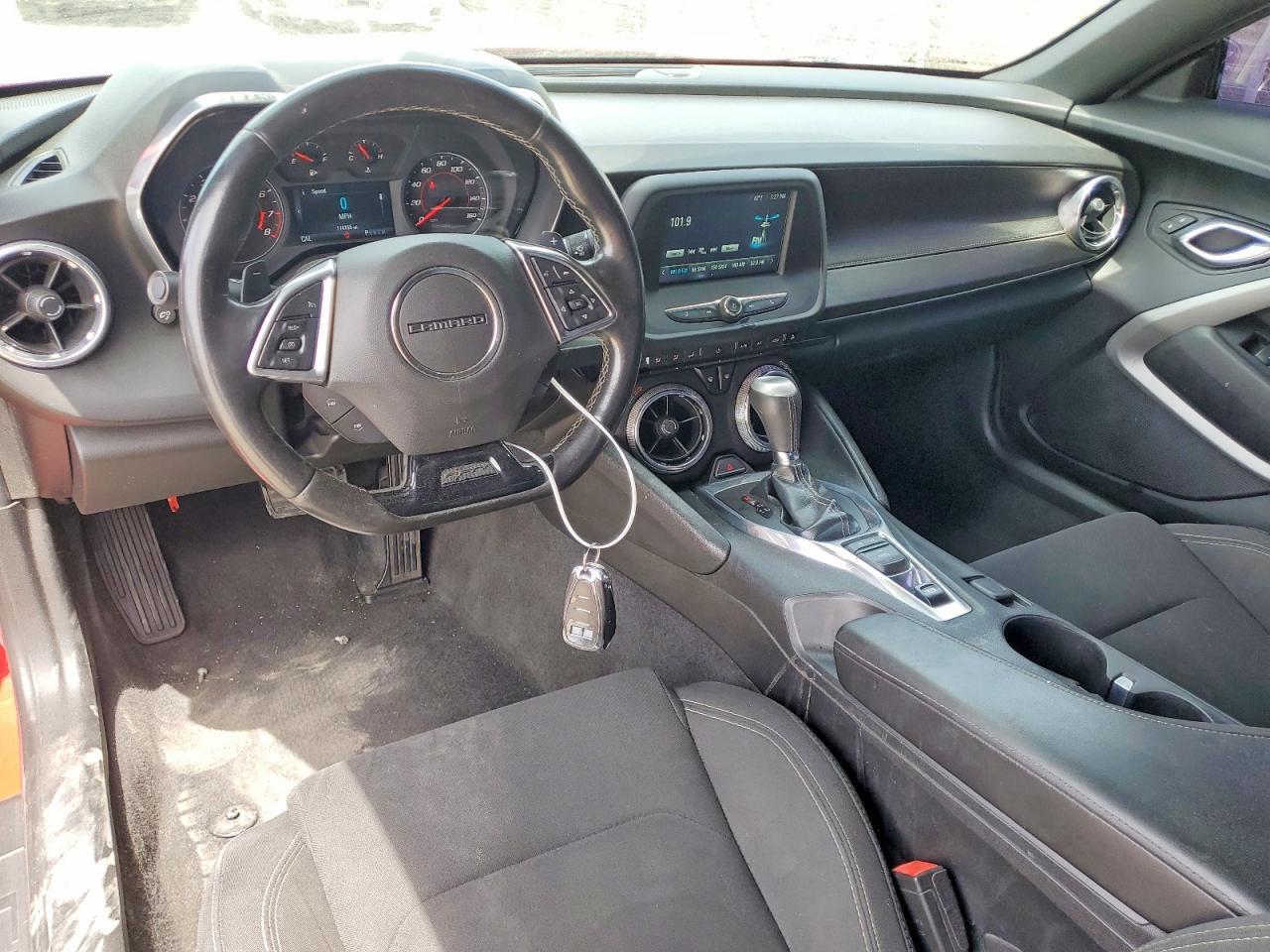 2017 CHEVROLET CAMARO LT — Фото 8 из 12