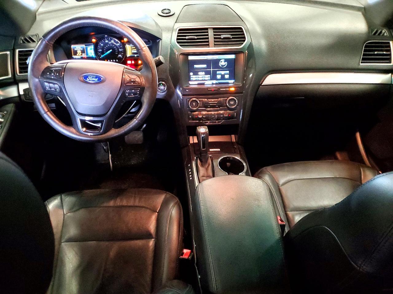 1FM5K7D84GGA06762 2016 FORD EXPLORER photo no. 8