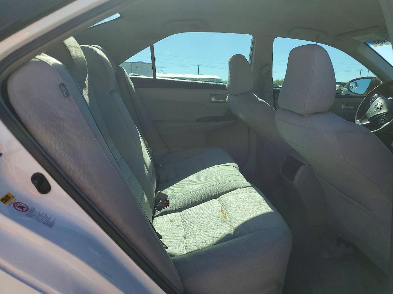 2016 TOYOTA CAMRY LE — Фото 10 из 12