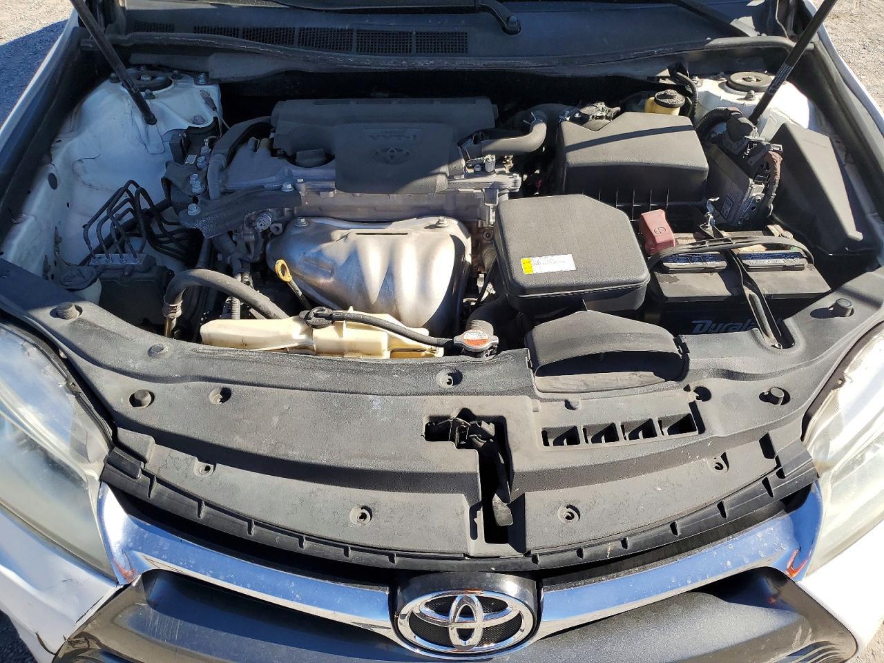 2016 TOYOTA CAMRY LE — Фото 11 из 12