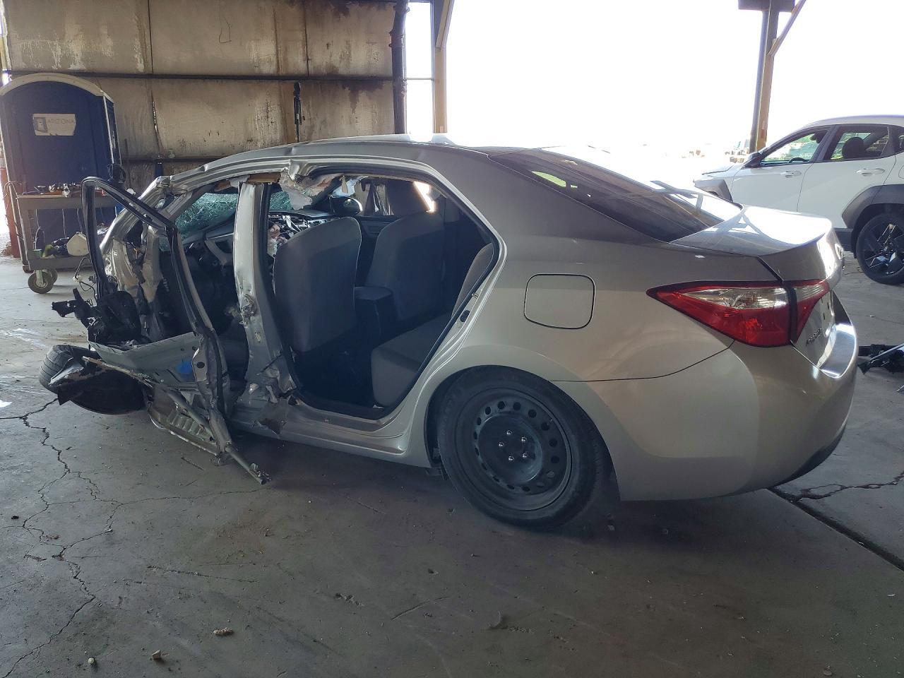 2016 TOYOTA COROLLA LE — Фото 2 из 13