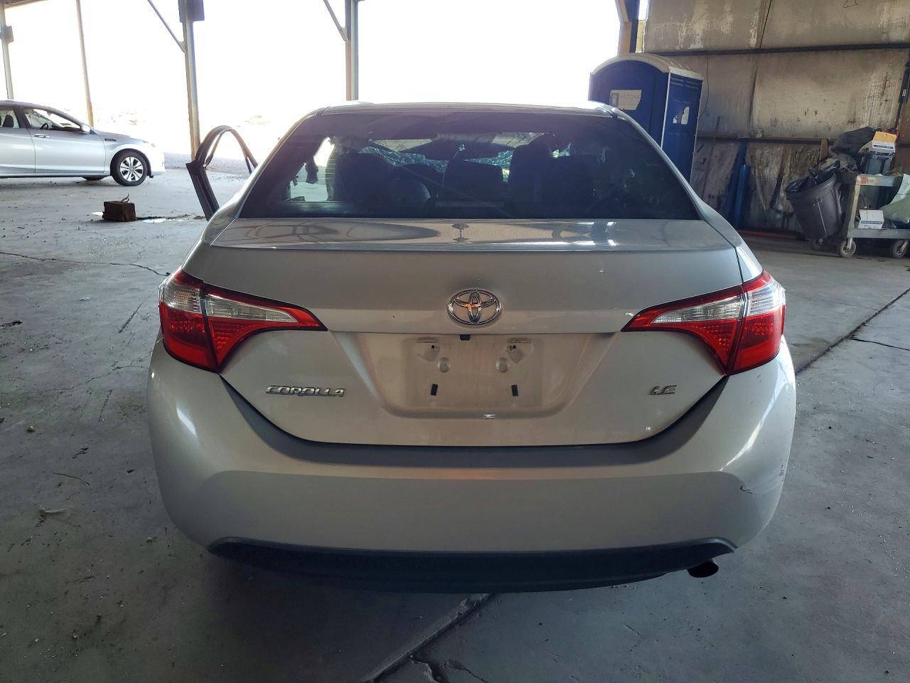 2016 TOYOTA COROLLA LE — Фото 6 из 13