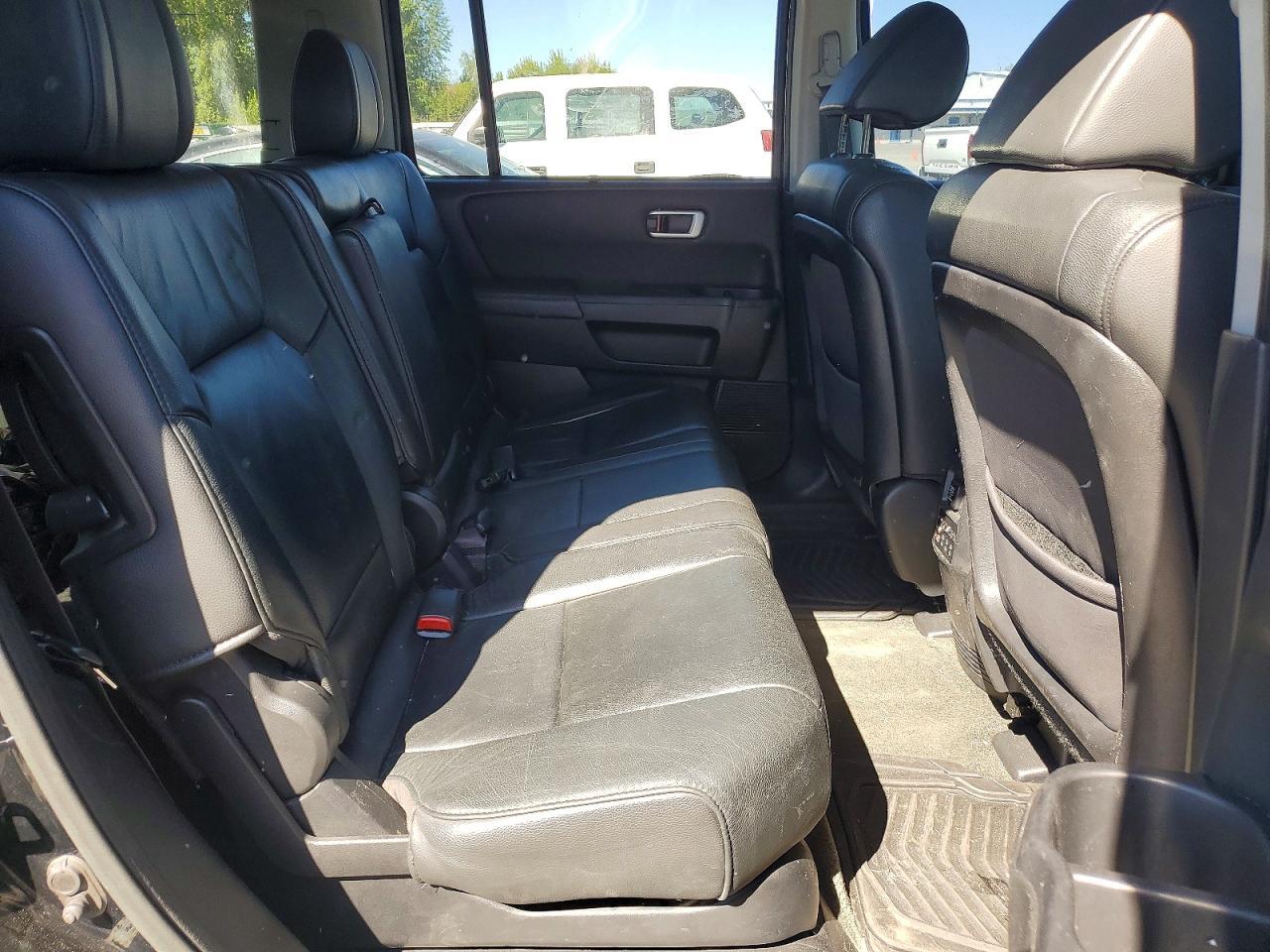 5FNYF4H94FB002002 2015 HONDA PILOT photo no. 11