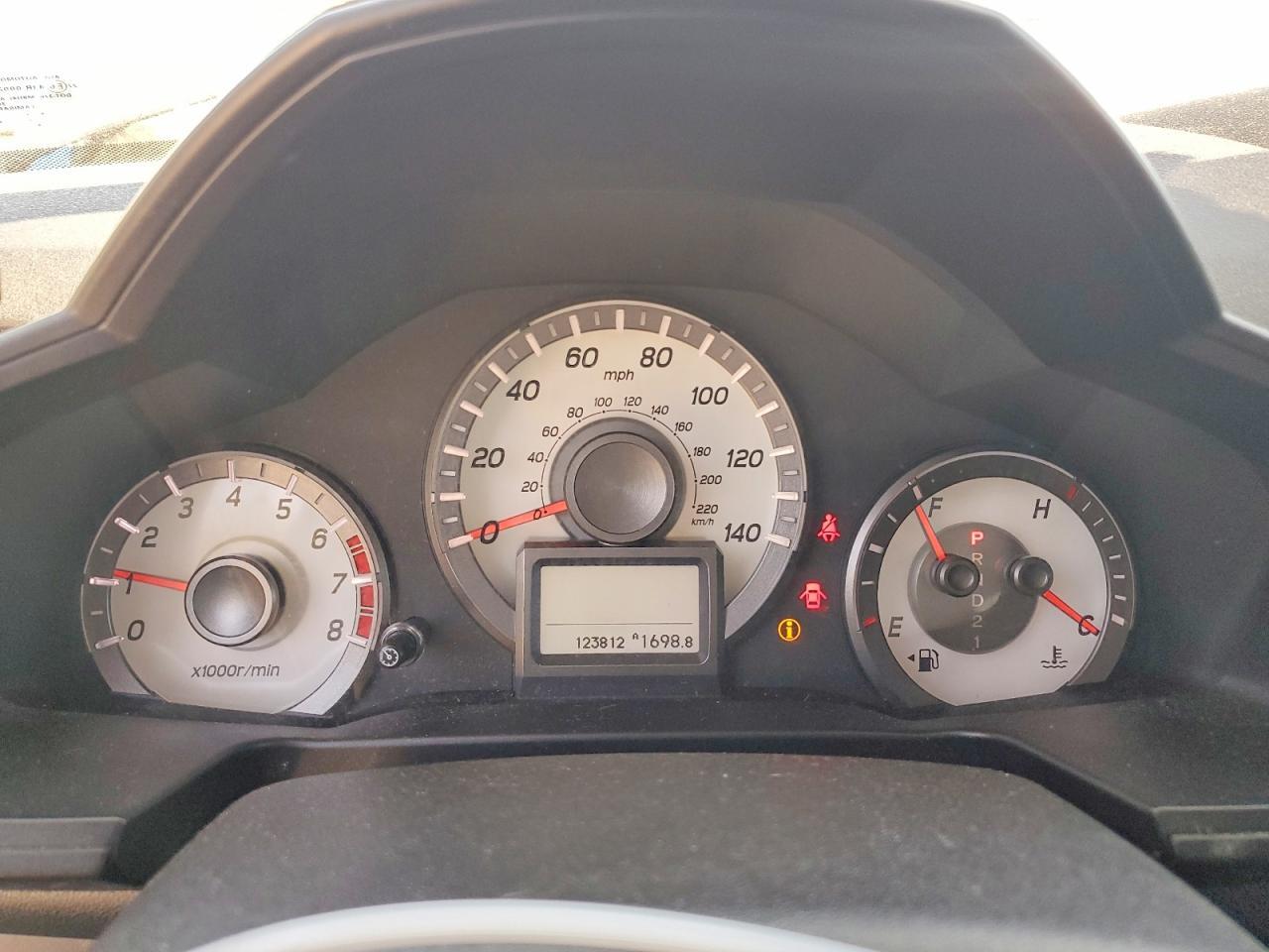 5FNYF4H94FB002002 2015 HONDA PILOT photo no. 9
