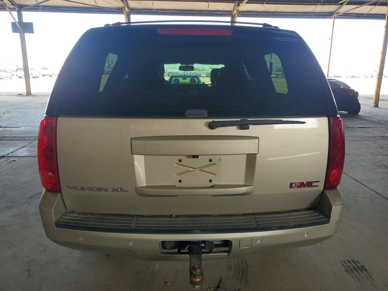 2013 GMC YUKON XL K1500 SLT — Фото 6 из 13
