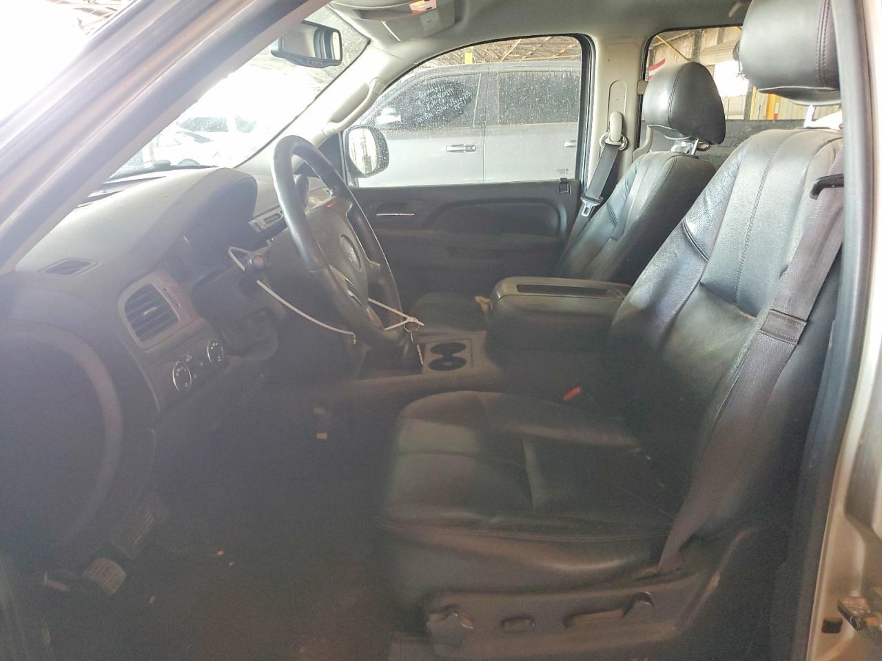 2013 GMC YUKON XL K1500 SLT — Фото 7 из 13