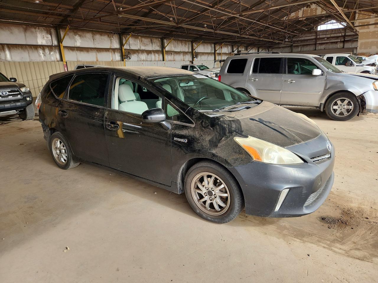 2012 TOYOTA PRIUS V THREE — Фото 4 из 12