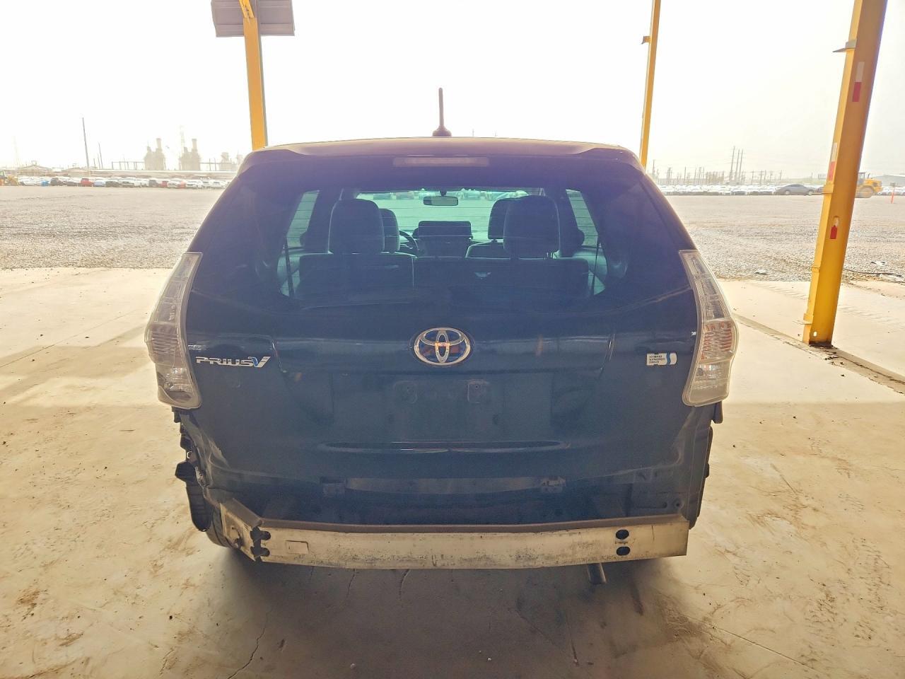 2012 TOYOTA PRIUS V THREE — Фото 6 из 12