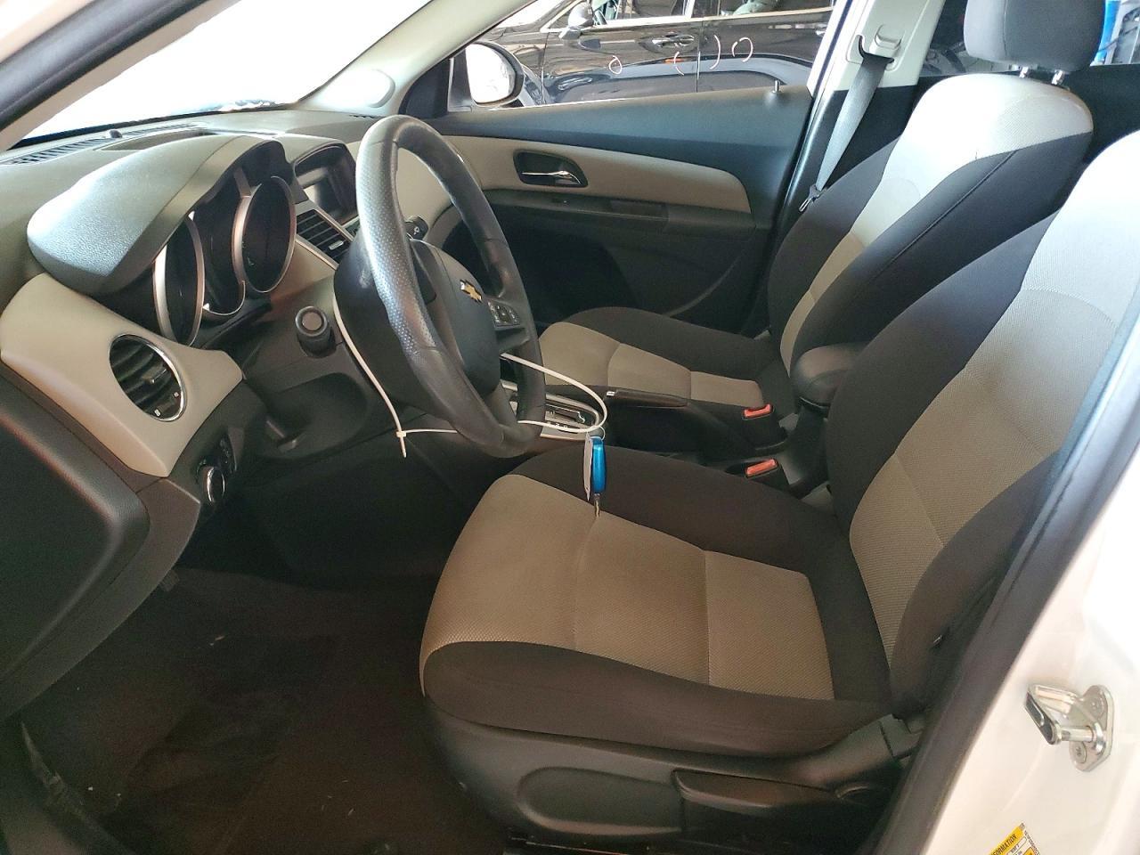 2012 CHEVROLET CRUZE LS — Фото 7 из 13