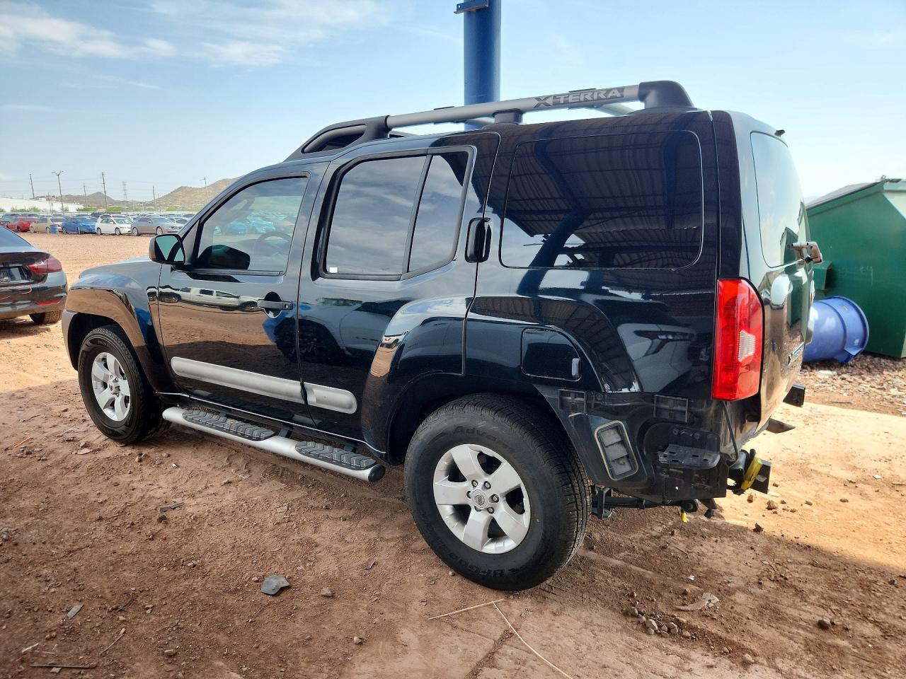 2011 NISSAN XTERRA X — Фото 2 из 14