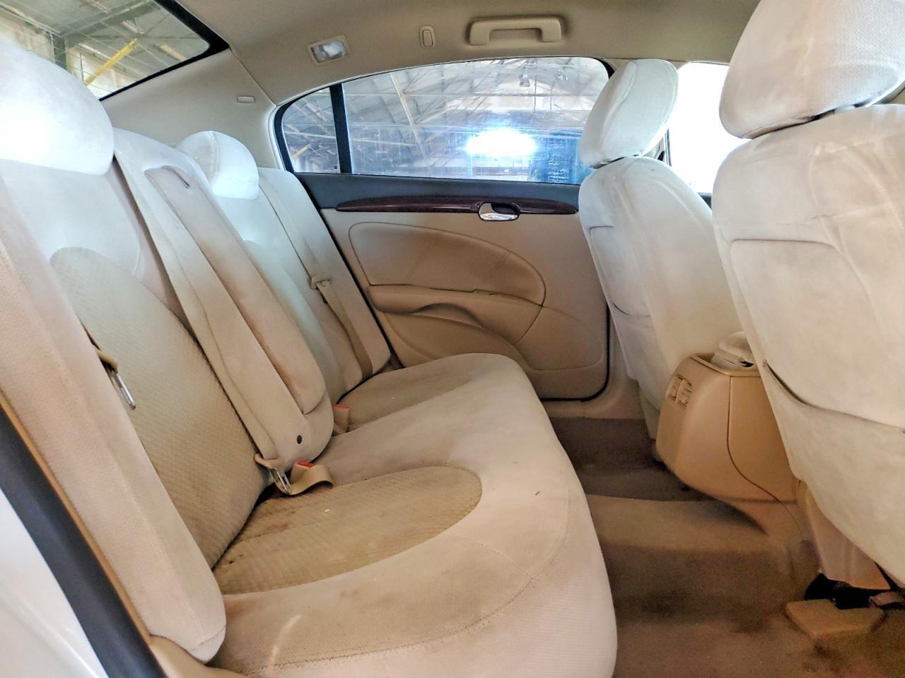 2011 BUICK LUCERNE CX — Фото 10 из 12