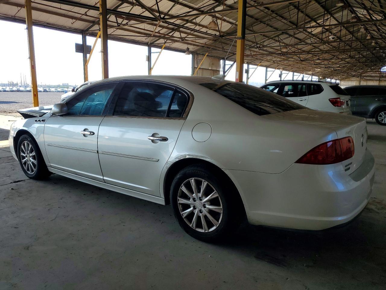 2011 BUICK LUCERNE CX — Фото 2 из 12