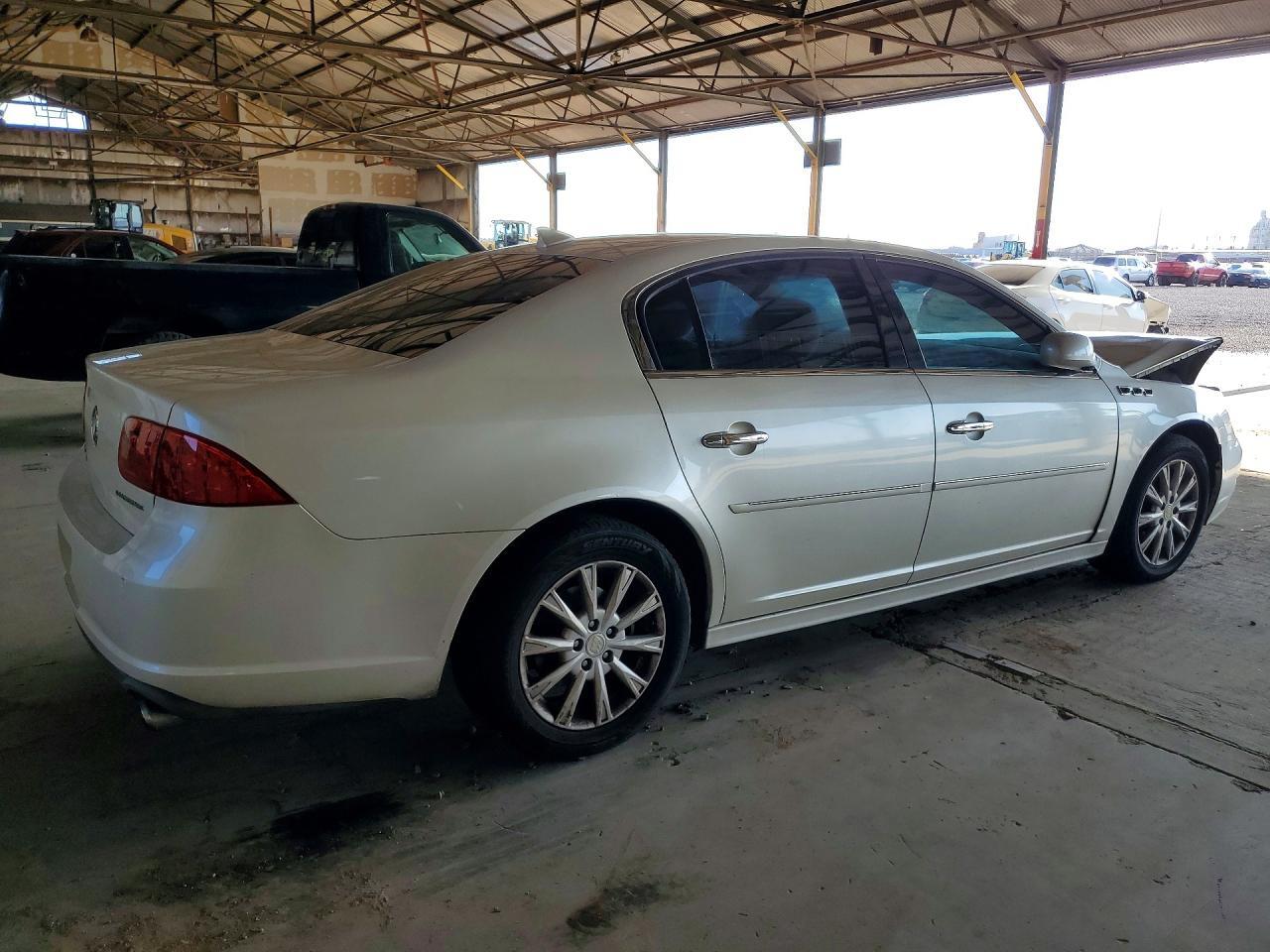 2011 BUICK LUCERNE CX — Фото 3 из 12
