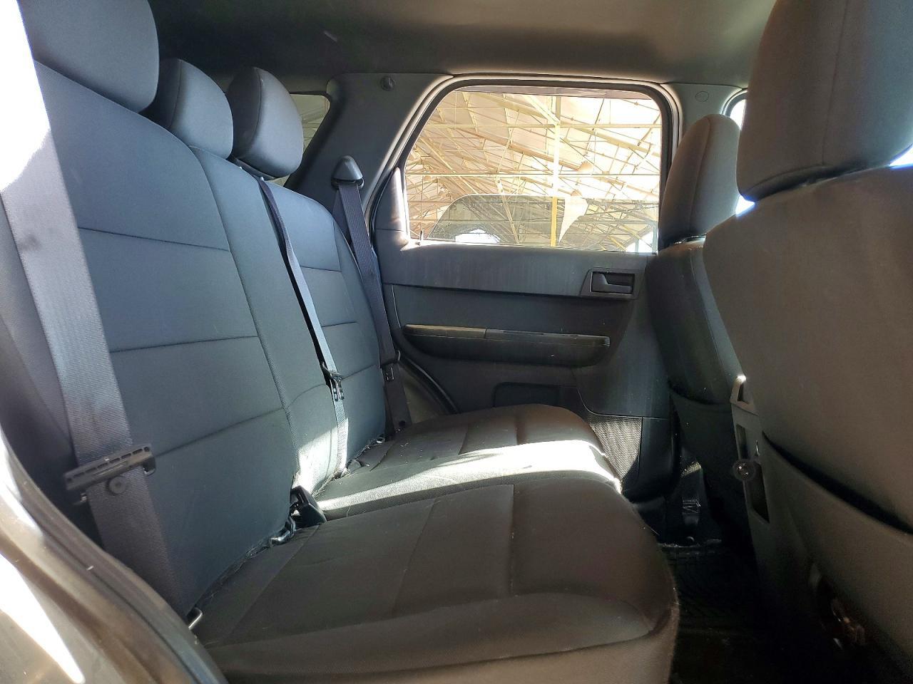 2011 FORD ESCAPE XLT — Фото 10 из 12