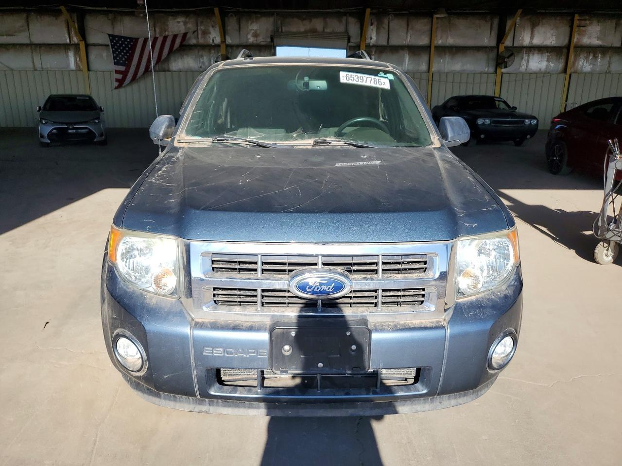 2011 FORD ESCAPE XLT — Фото 5 из 12