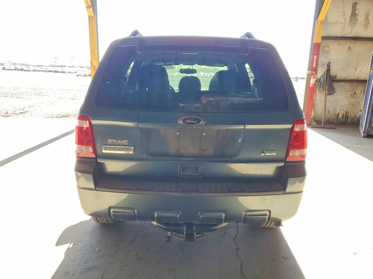 2011 FORD ESCAPE XLT — Фото 6 из 12