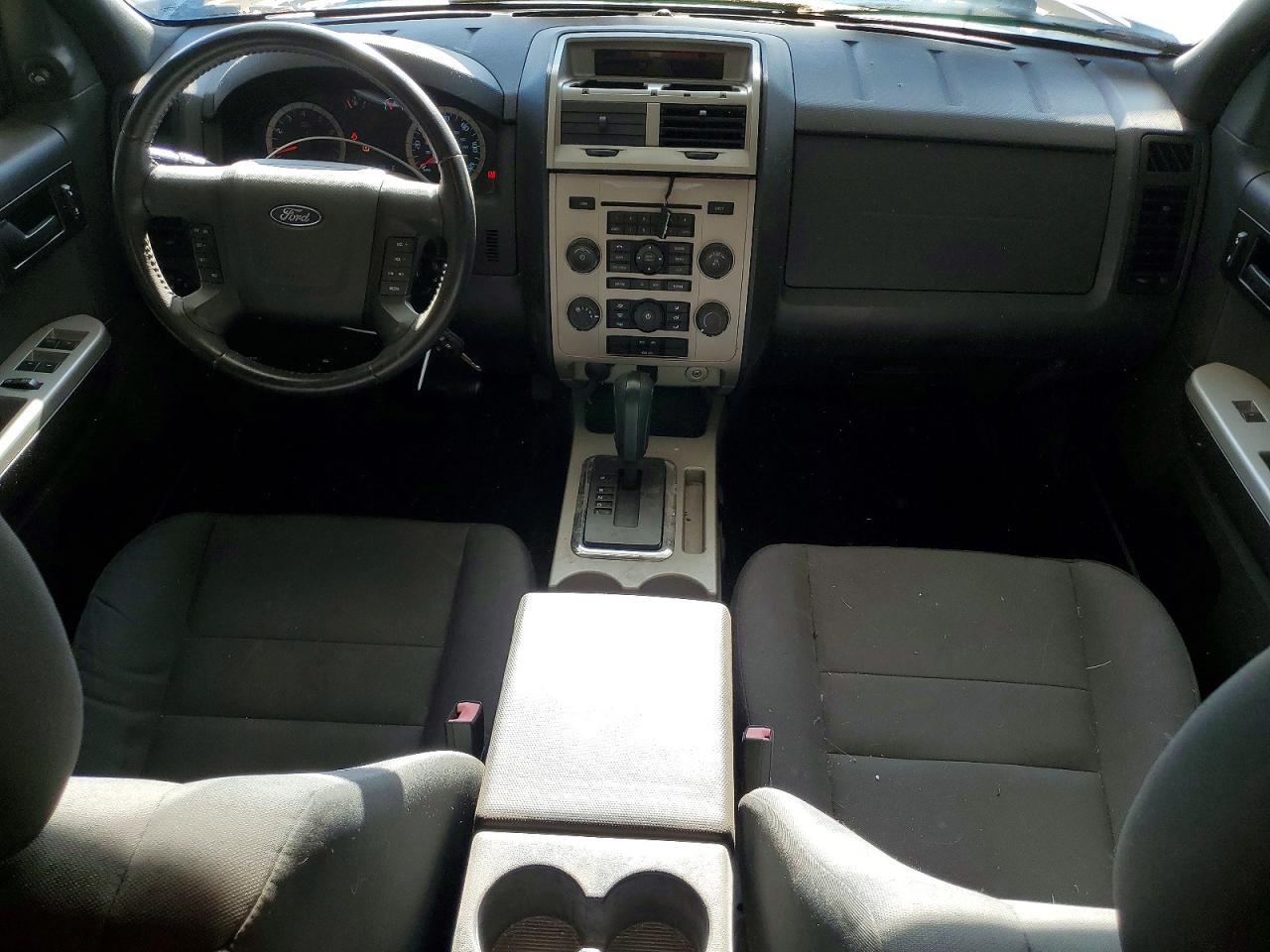 2011 FORD ESCAPE XLT — Фото 8 из 12