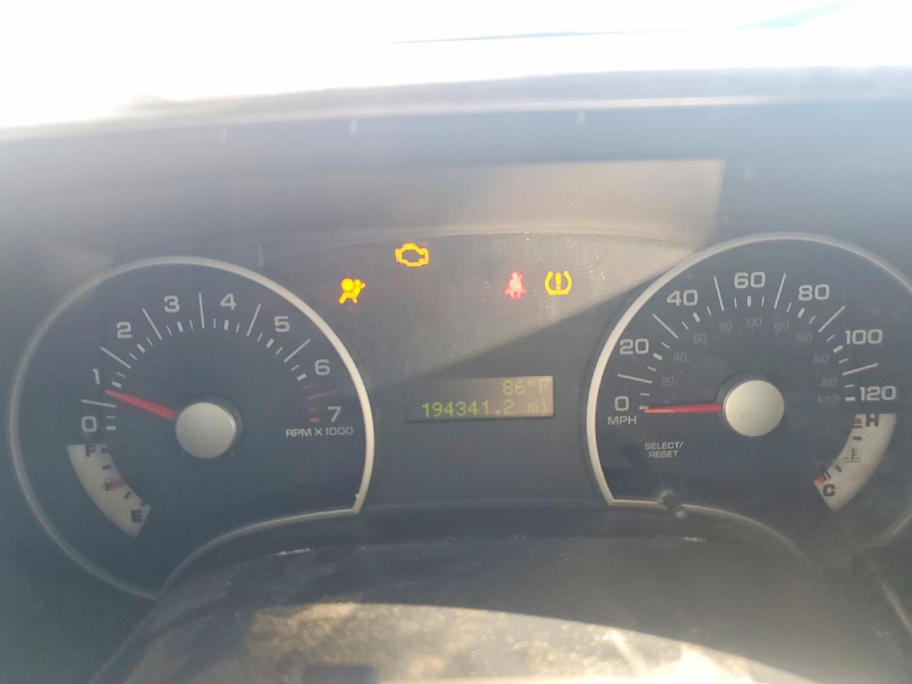 2007 FORD EXPLORER XLT — Фото 9 из 12