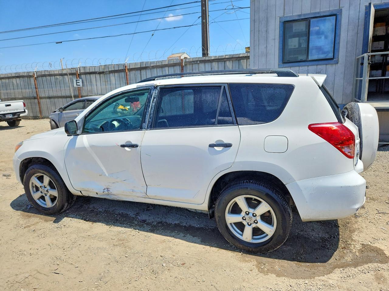 2006 TOYOTA RAV4 BASE — Фото 2 из 13