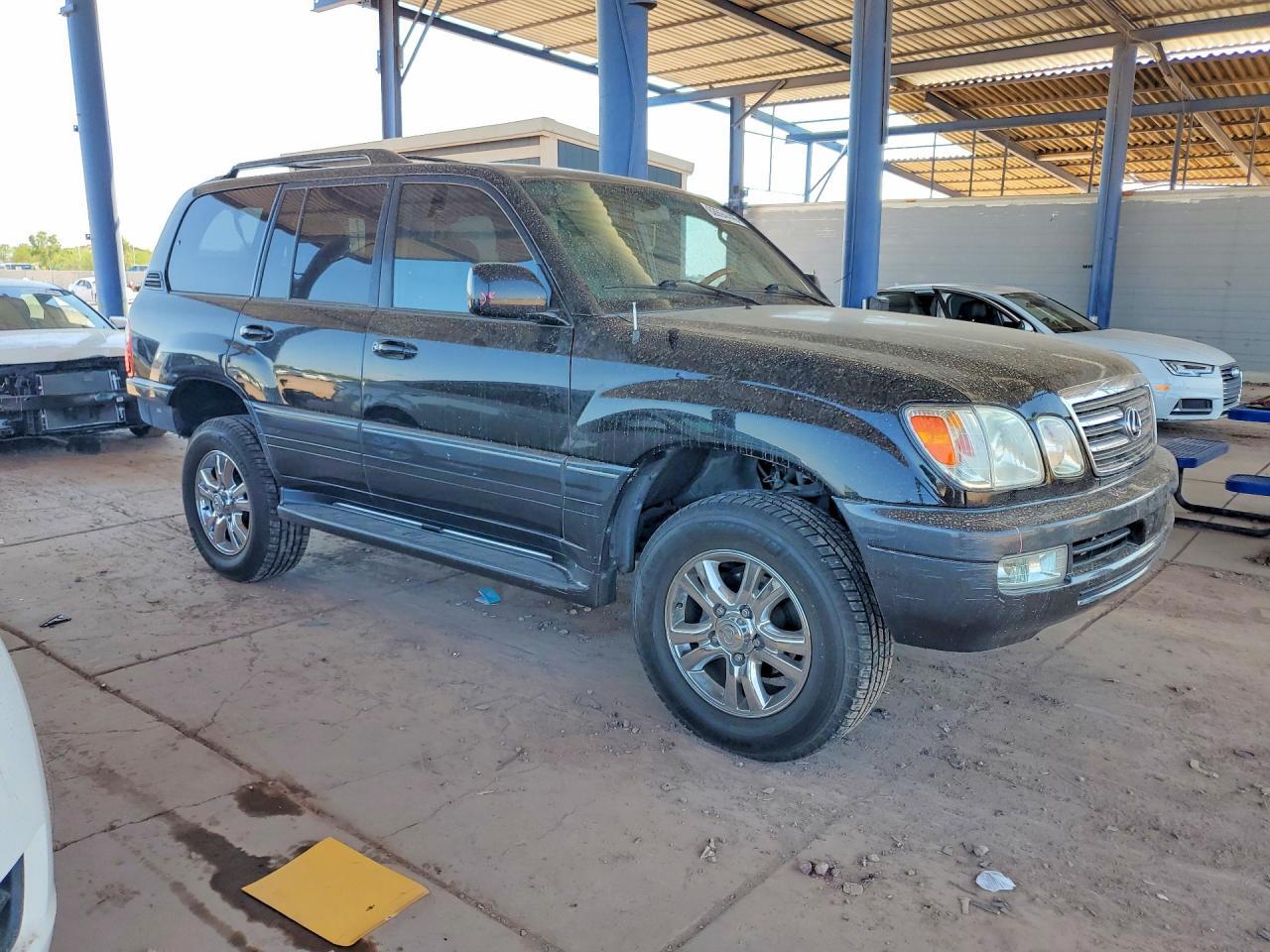 2005 LEXUS LX 470 — Фото 4 из 13
