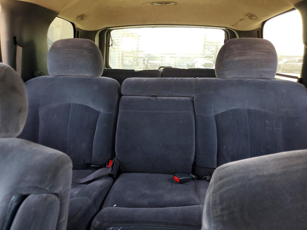2002 CHEVROLET TAHOE C1500 — Фото 10 из 13