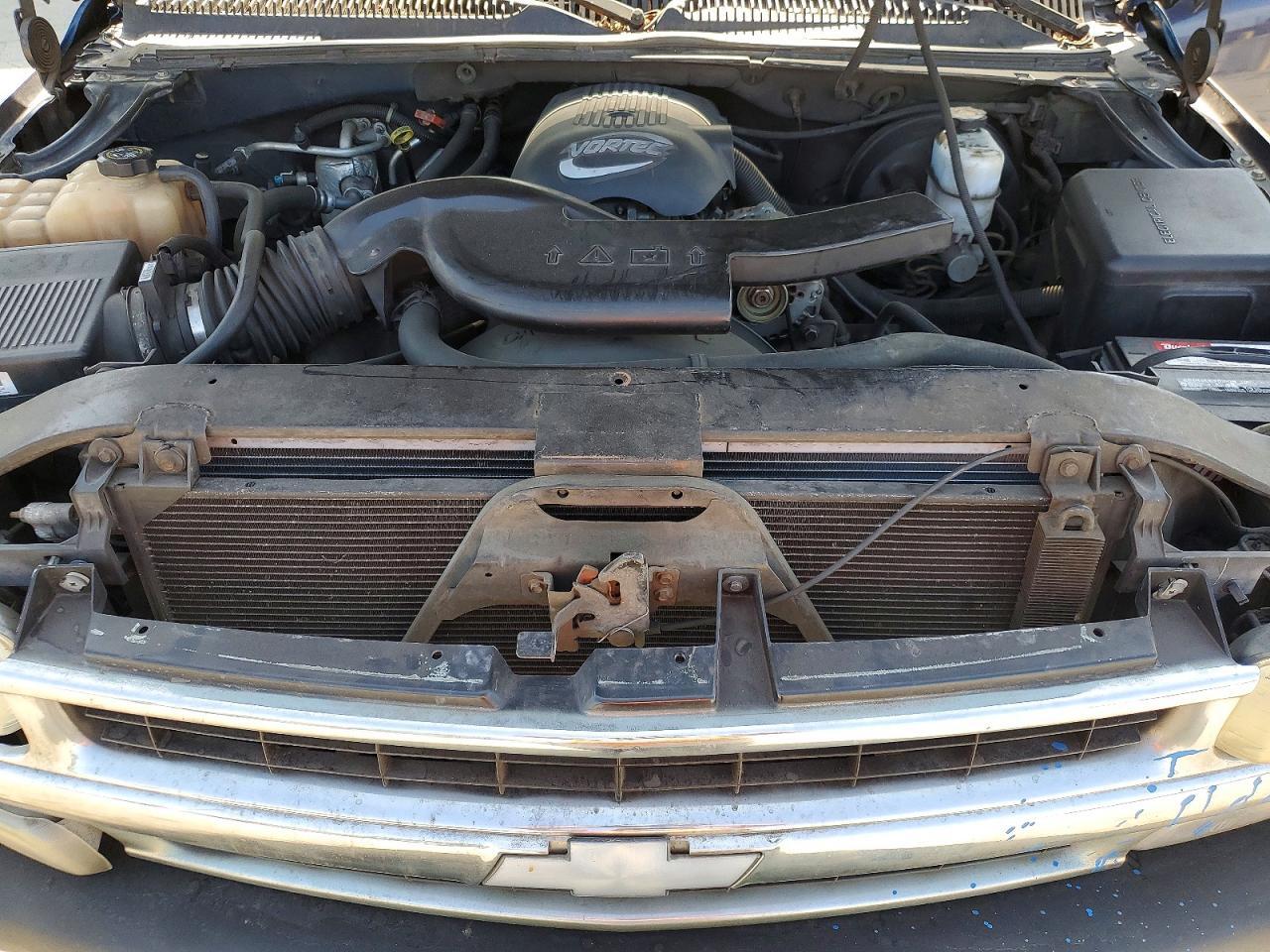 2002 CHEVROLET TAHOE C1500 — Фото 12 из 13