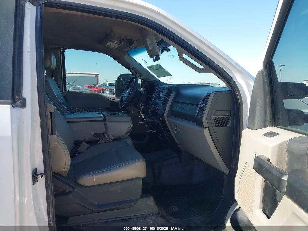 1FD7X3ET0KEF23230 2019 FORD F-350 CHASSIS photo no. 5
