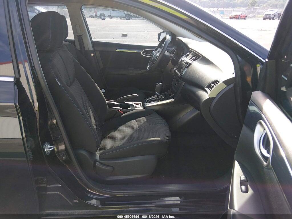3N1CB7AP5KY202498 2019 NISSAN SENTRA photo no. 4