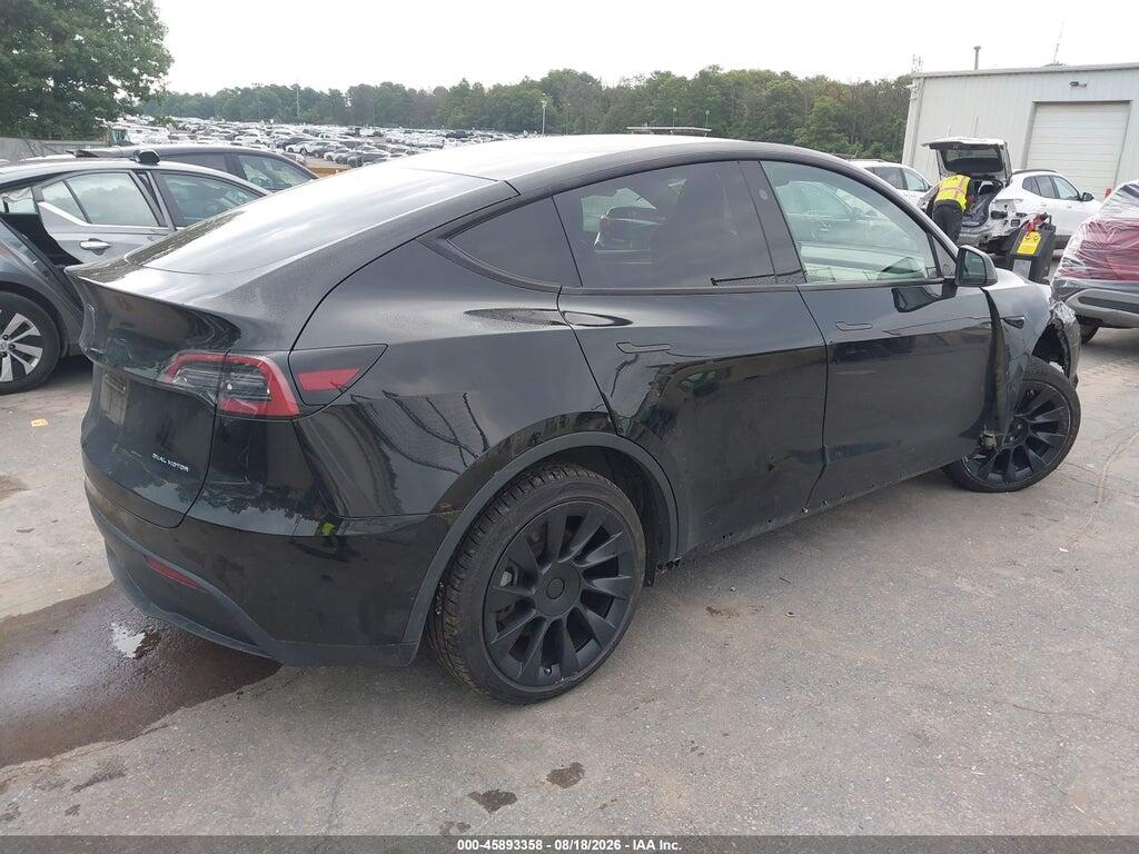 7SAYGAEE7PF857648 2023 TESLA MODEL Y photo no. 4