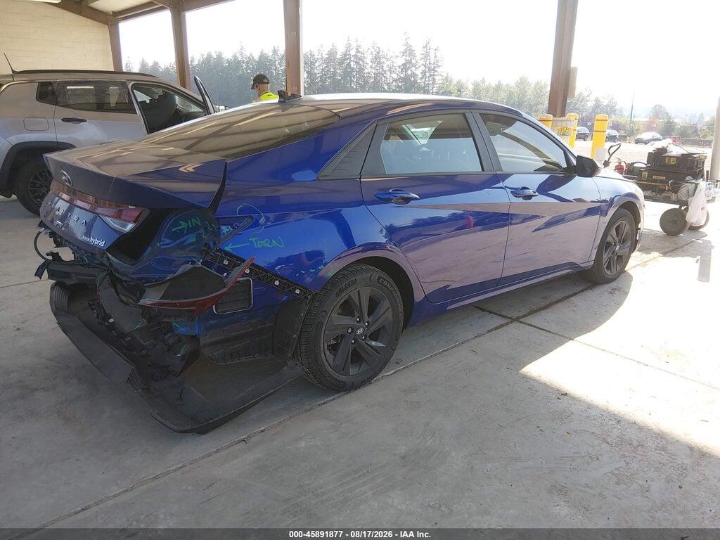 KMHLM4AJ7PU070982 2023 HYUNDAI ELANTRA HYBRID photo no. 4