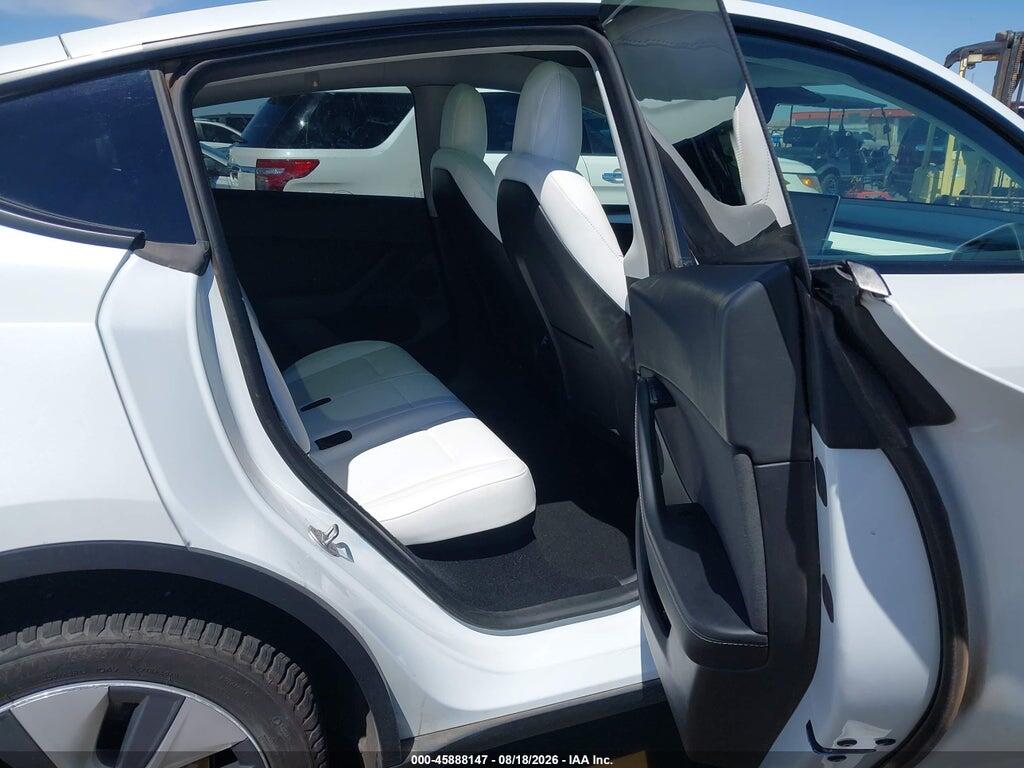 7SAYGDEEXPF638927 2023 TESLA MODEL Y photo no. 8