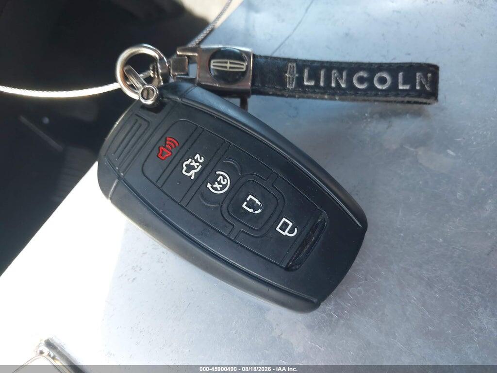 2LMPJ6LP7KBL51304 2019 LINCOLN NAUTILUS photo no. 11