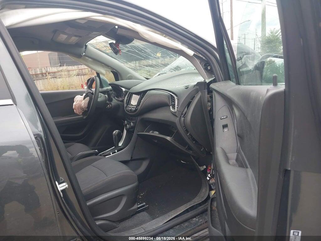 3GNCJLSBXKL383467 2019 CHEVROLET TRAX photo no. 5