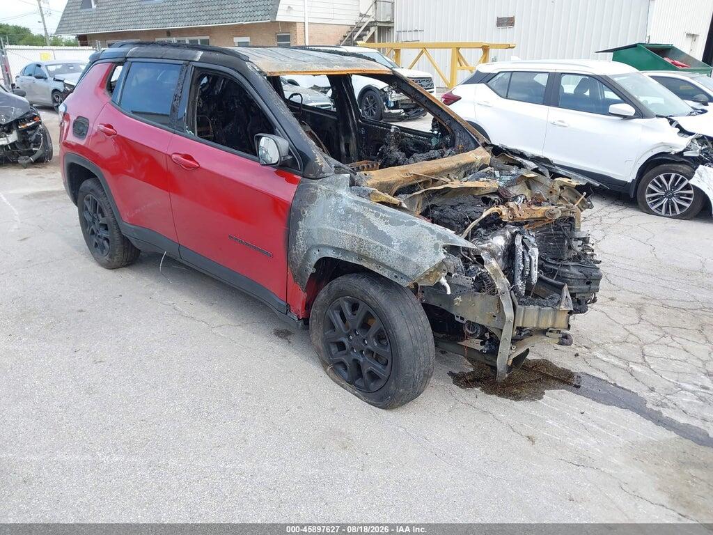 3C4NJDDB4KT667925 2019 JEEP COMPASS photo no. 1