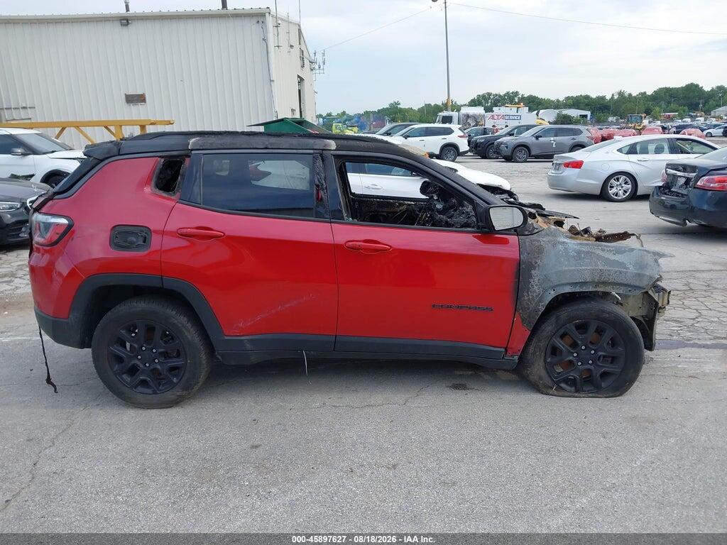 3C4NJDDB4KT667925 2019 JEEP COMPASS photo no. 12