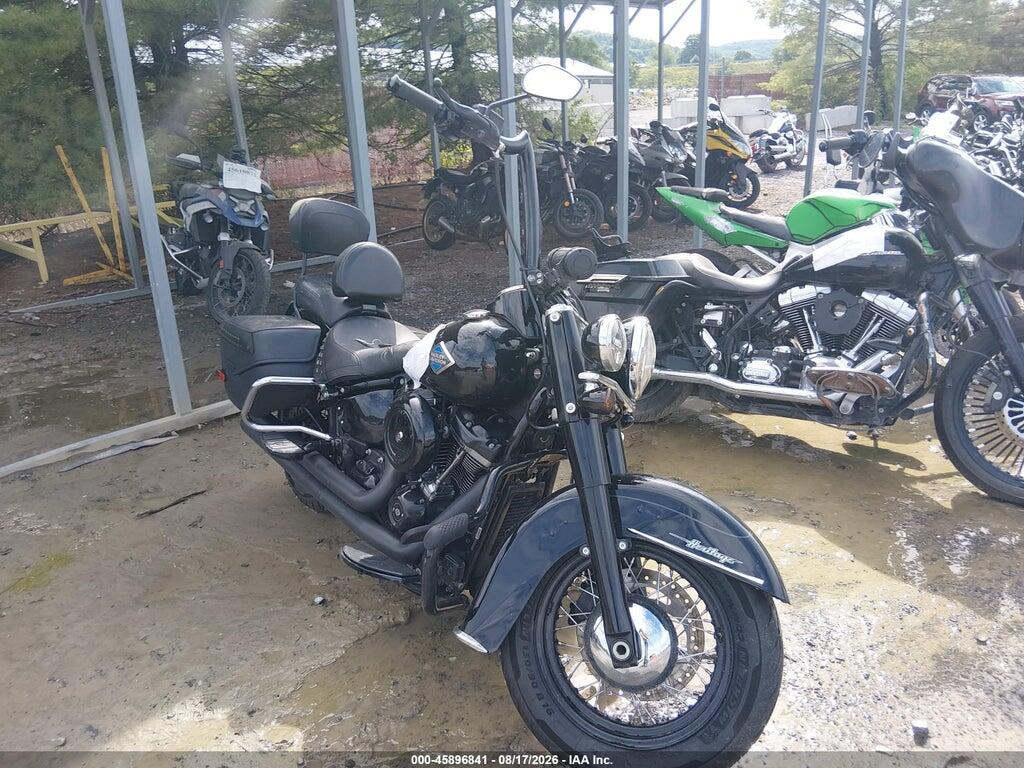 2019 HARLEY-DAVIDSON FLHC 1HD1YAJ22KB033039