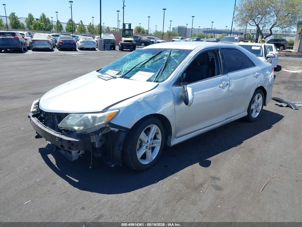 4T1BF1FK2EU844719 2014 TOYOTA CAMRY photo no. 2