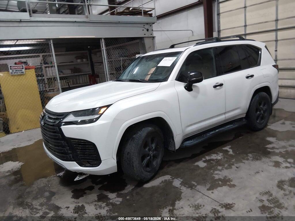 JTJGB7CX9P4032939 2023 LEXUS LX 600 photo no. 2
