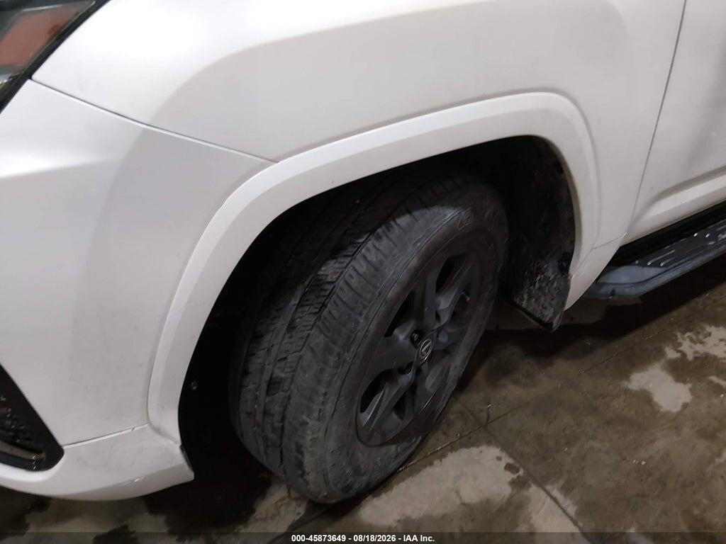 JTJGB7CX9P4032939 2023 LEXUS LX 600 photo no. 6