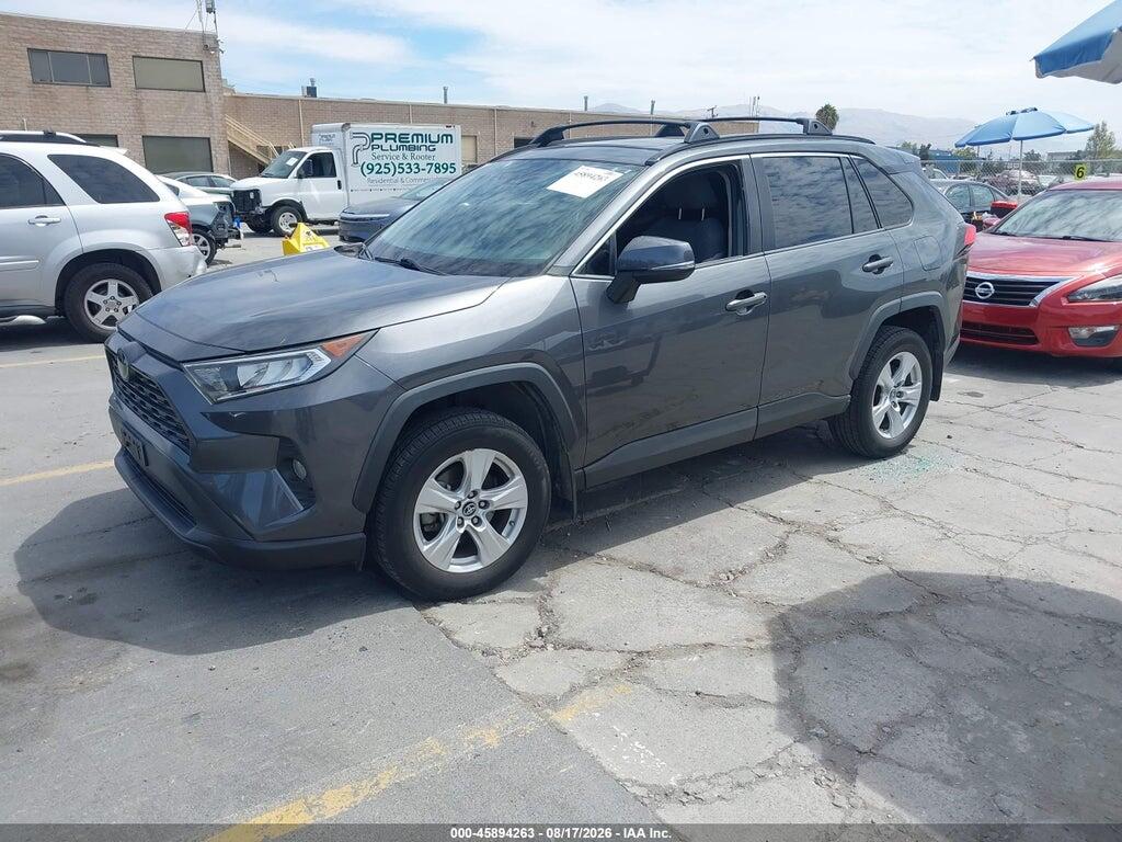 2T3W1RFV5KC025815 2019 TOYOTA RAV4 photo no. 2