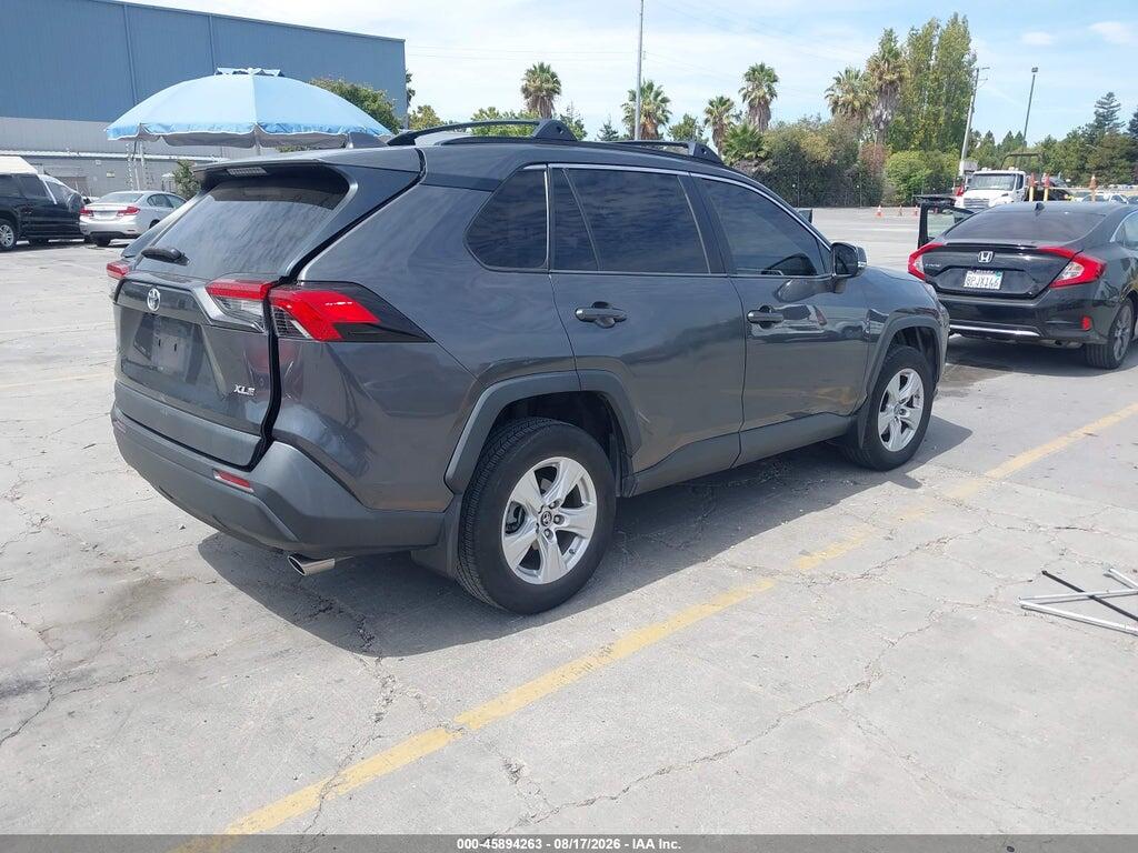 2T3W1RFV5KC025815 2019 TOYOTA RAV4 photo no. 4